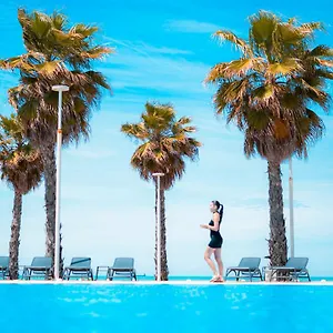 Hotel Prestige Golem (Tirana)