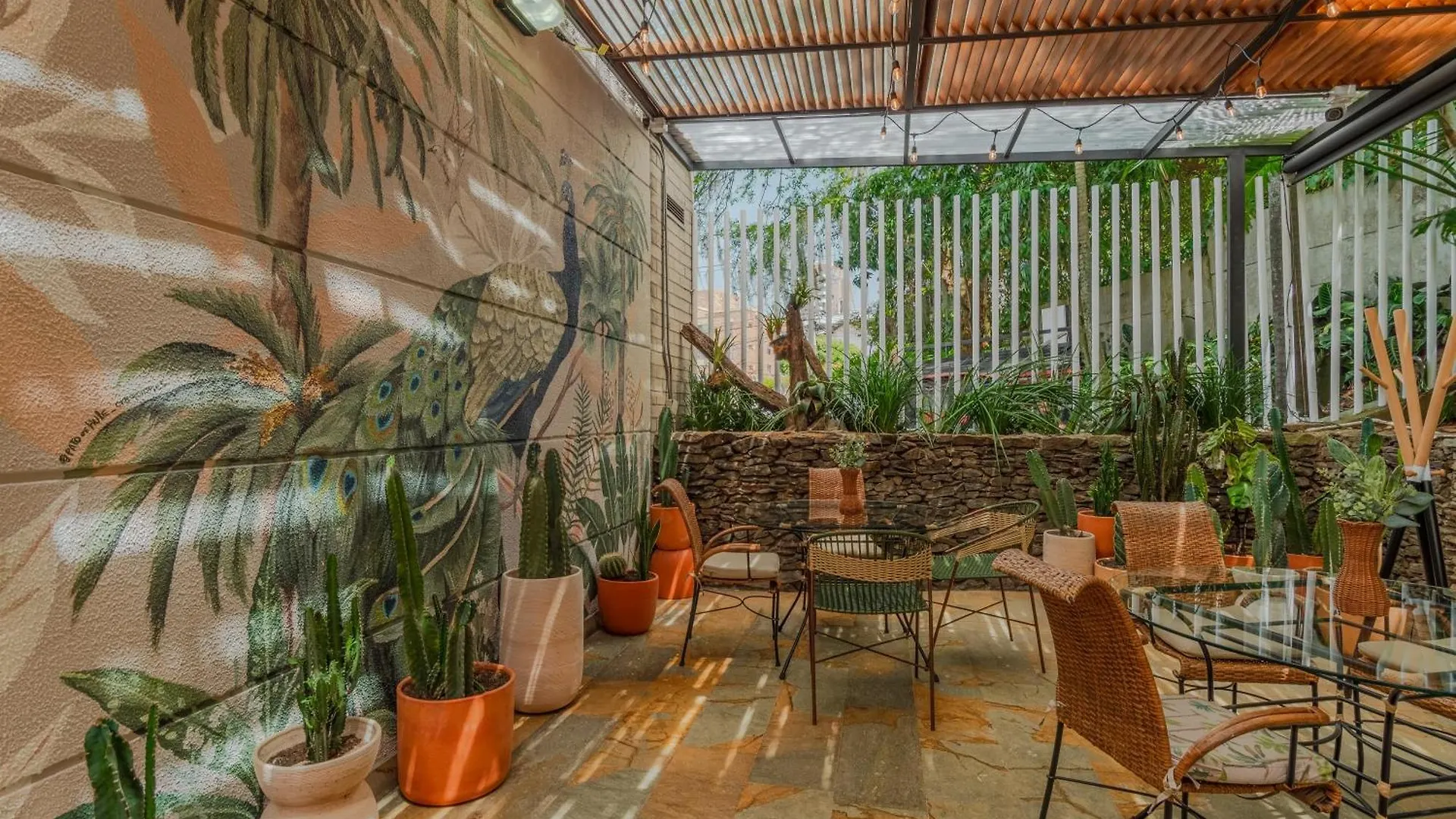 Apartamentos Poblado Alejandria By Housy Host Medellín Colombia