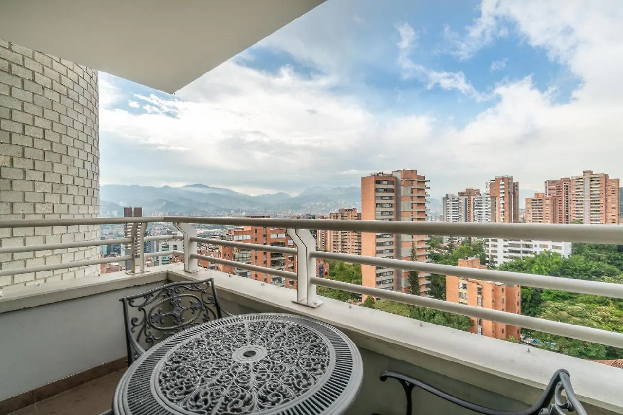 Apartamentos Poblado Alejandria By Housy Host Medellin 4*,  Colombia