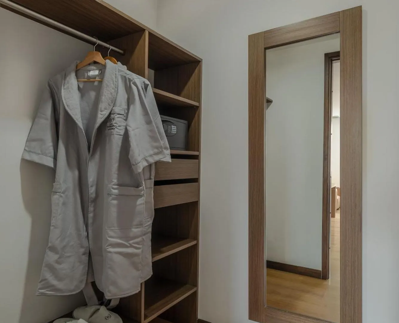 Aparthotel Apartamentos Poblado Alejandria By Housy Host Medellin