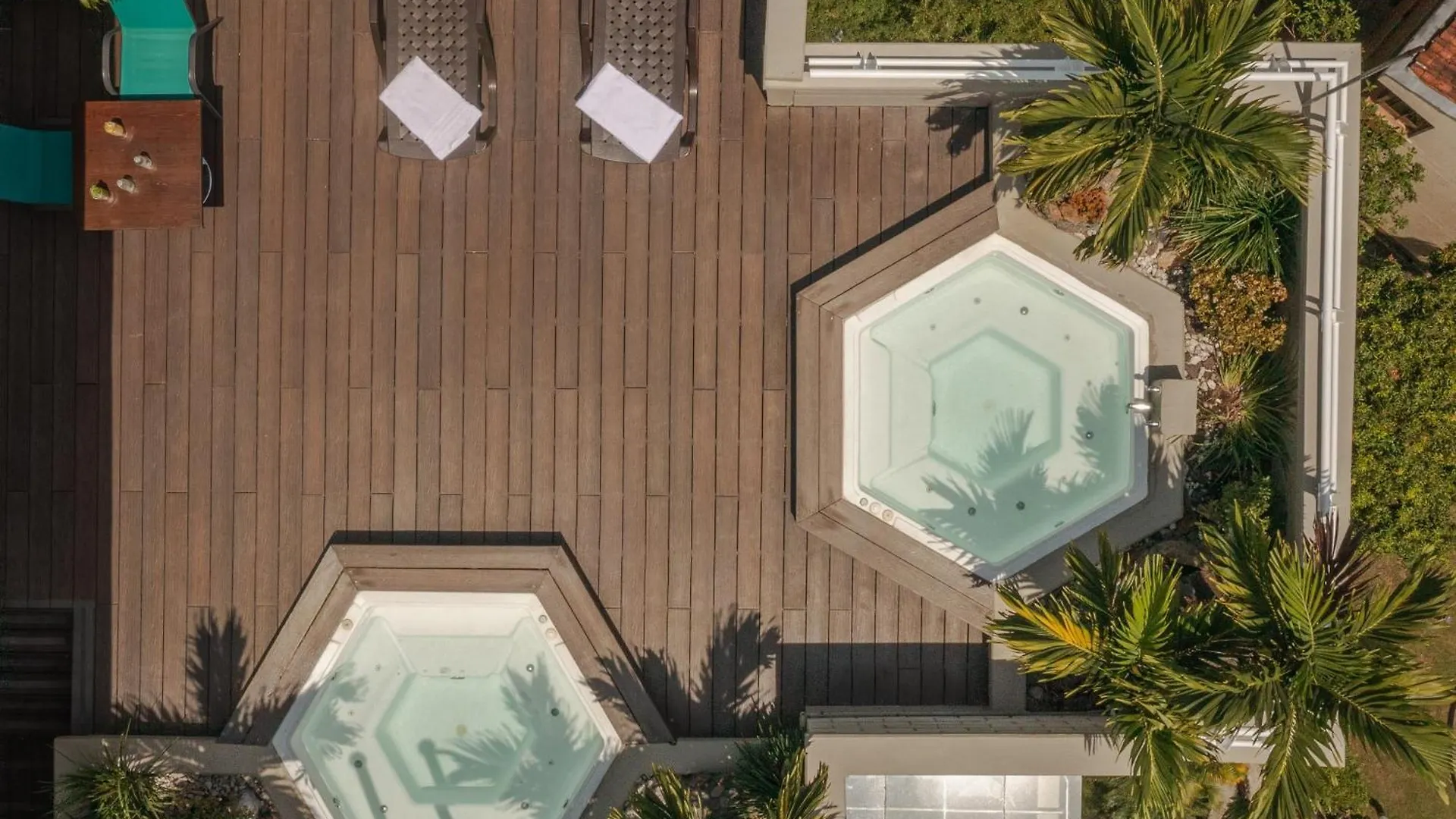Apartamentos Poblado Alejandria By Housy Host contacts